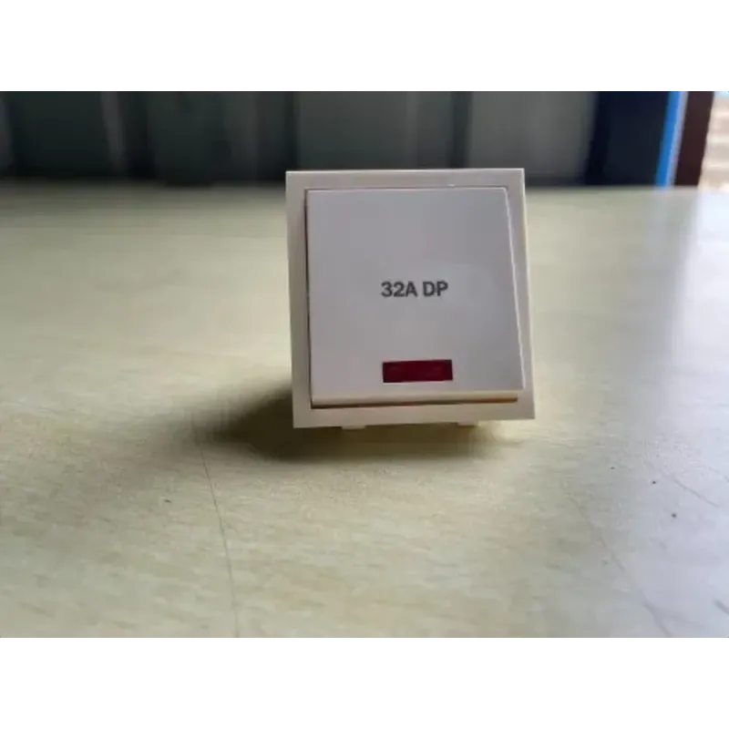 Gratex 32 Amp DP Switch, 2 Module, 1 Way switch with Indicator Gratex 32 Amp DP Switch, 2 Module, 1 Way switch with Indicator